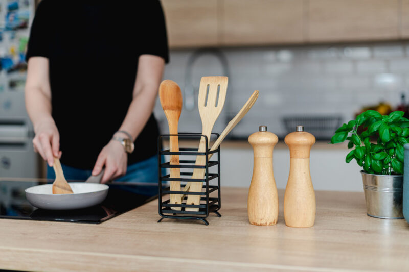 LAVEO evőeszköz tartó rács, fekete