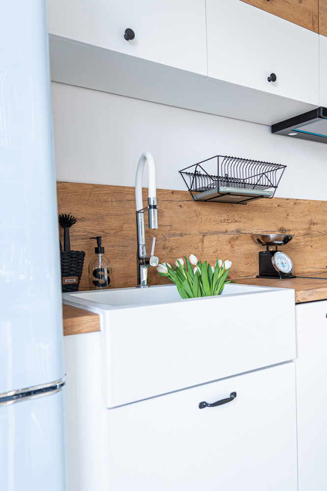 Laveo KOMODO fehér mosogató helytakarékos szifonnal